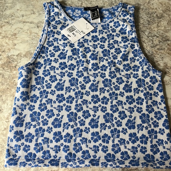 NWT Blue and White Outfit, Size Medium - Picture 2 of 7